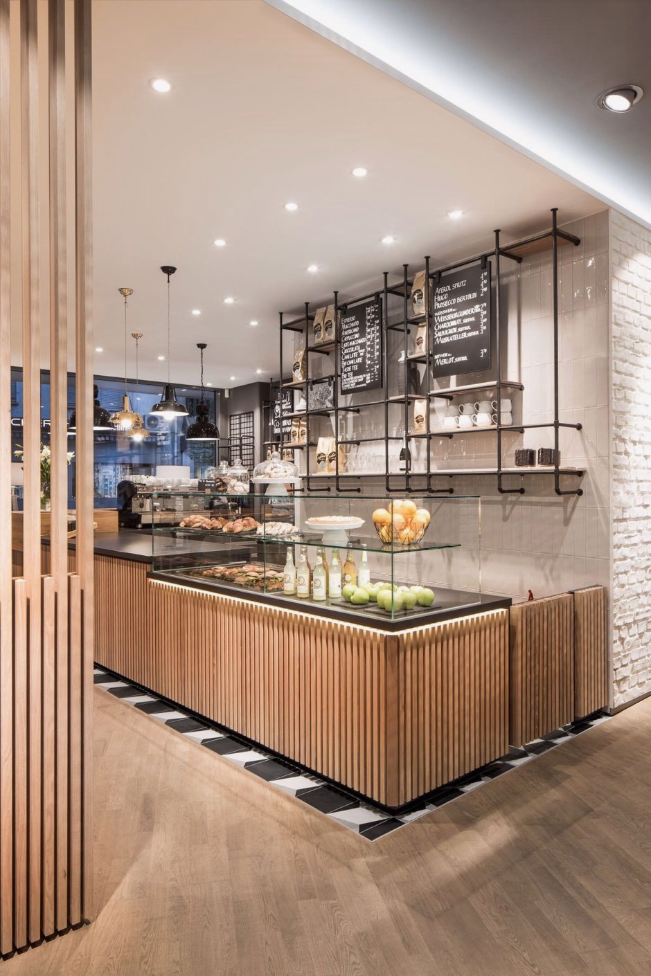 Барная стойка с рейками