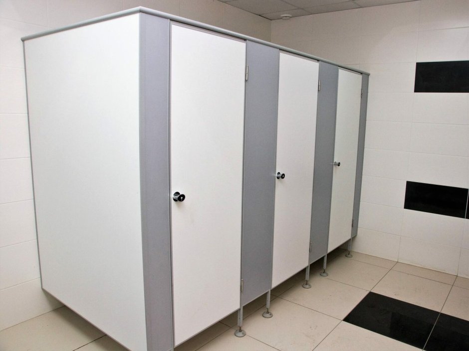 Ванная комната с душевой из плитки