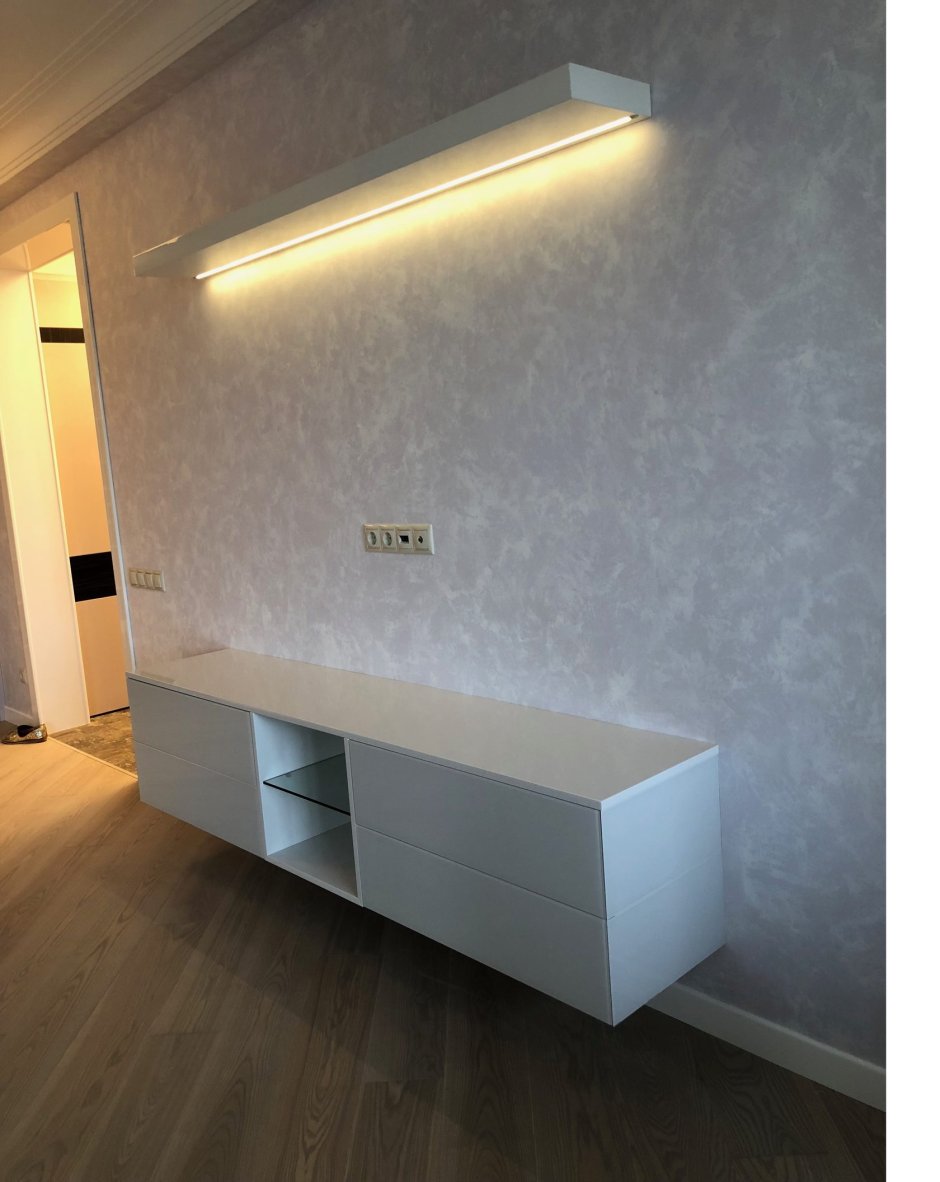 Ниша с подсветкой для телевизора