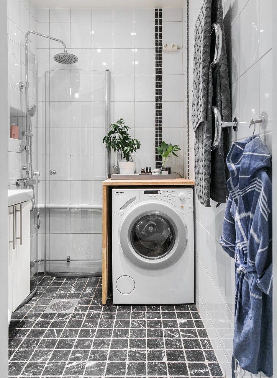 Стиральная машинка в ванной