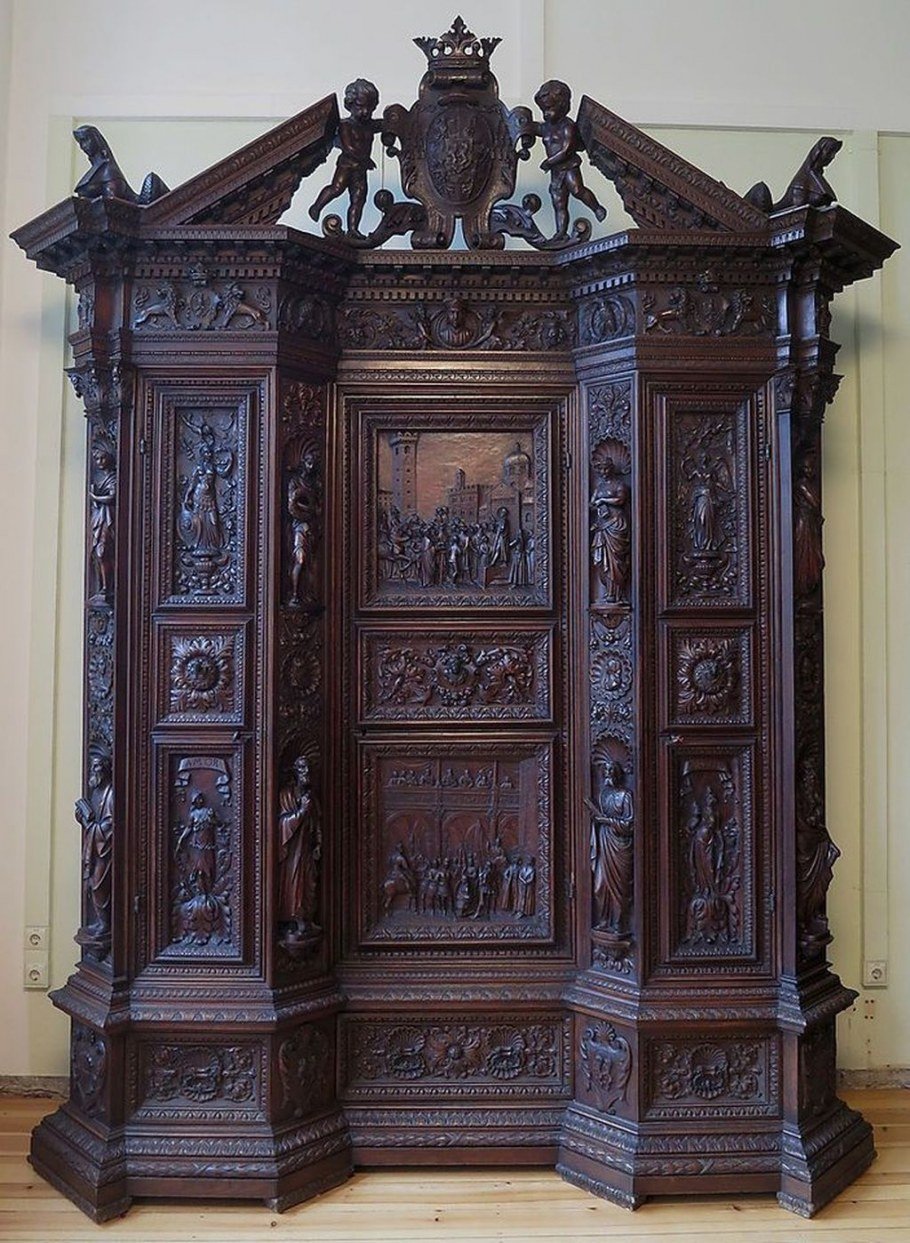 Шкафчик с зеркалом антикварный