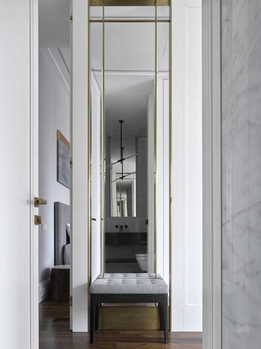 Зеркало с фацетом в интерьере