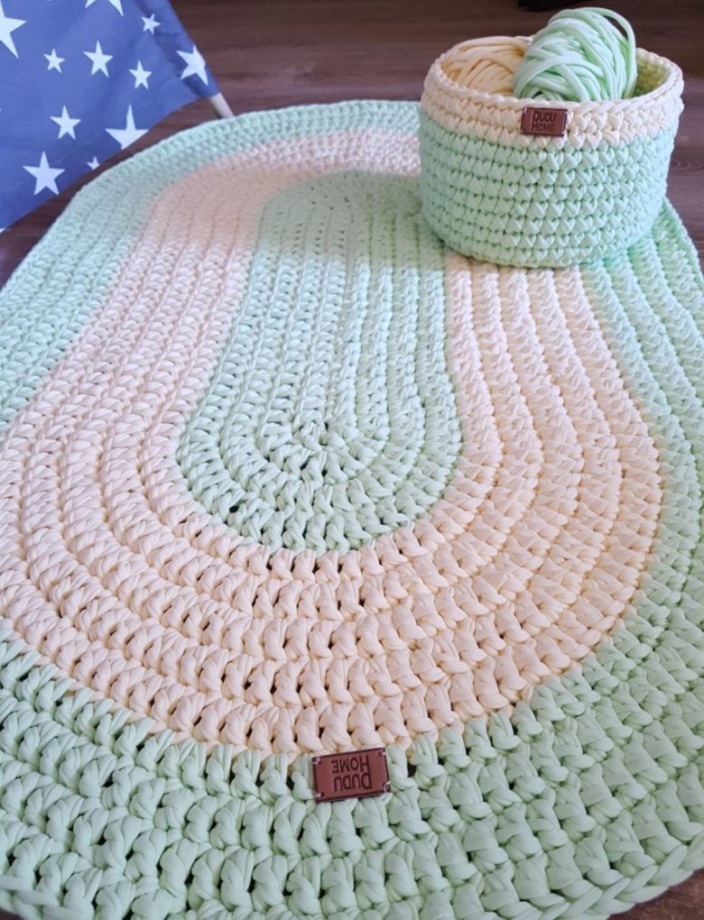 Коврики из пряжи спагетти