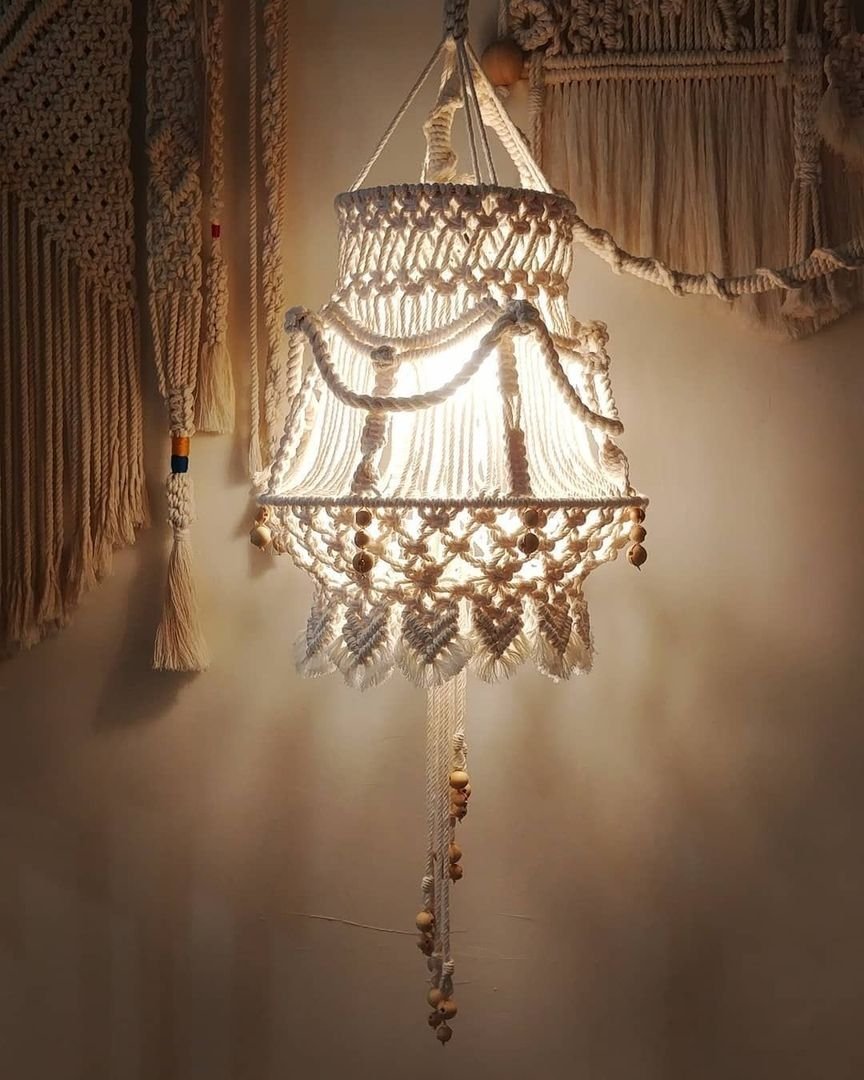 Люстра из прутьев