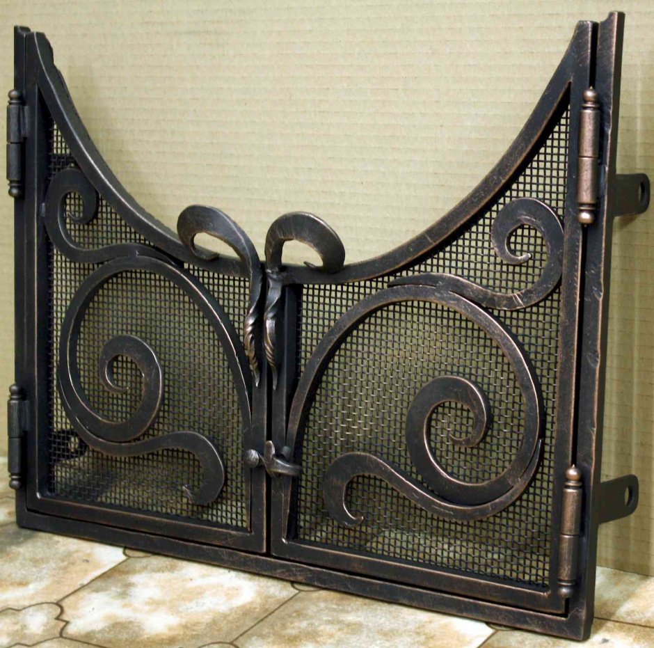 Декоративное ограждение для камина