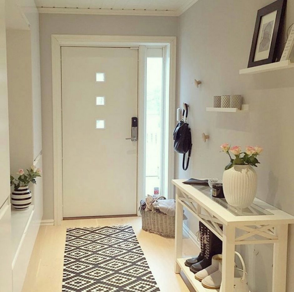 Прихожая плитка и ламинат узкий коридор