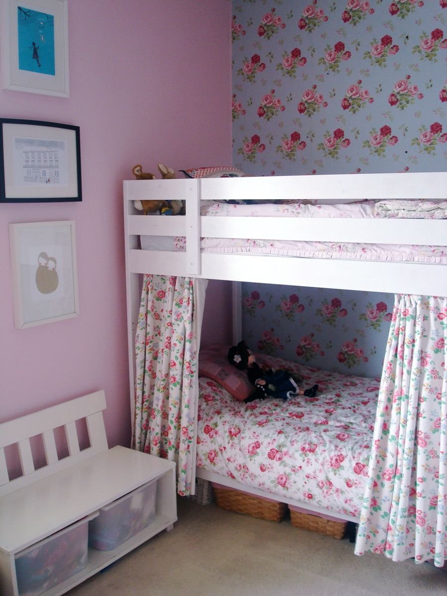 Шторы на двухъярусную кровать