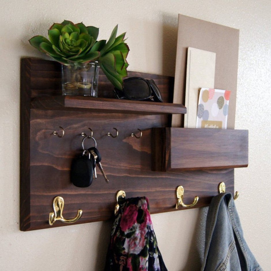 Полка ключница в прихожую