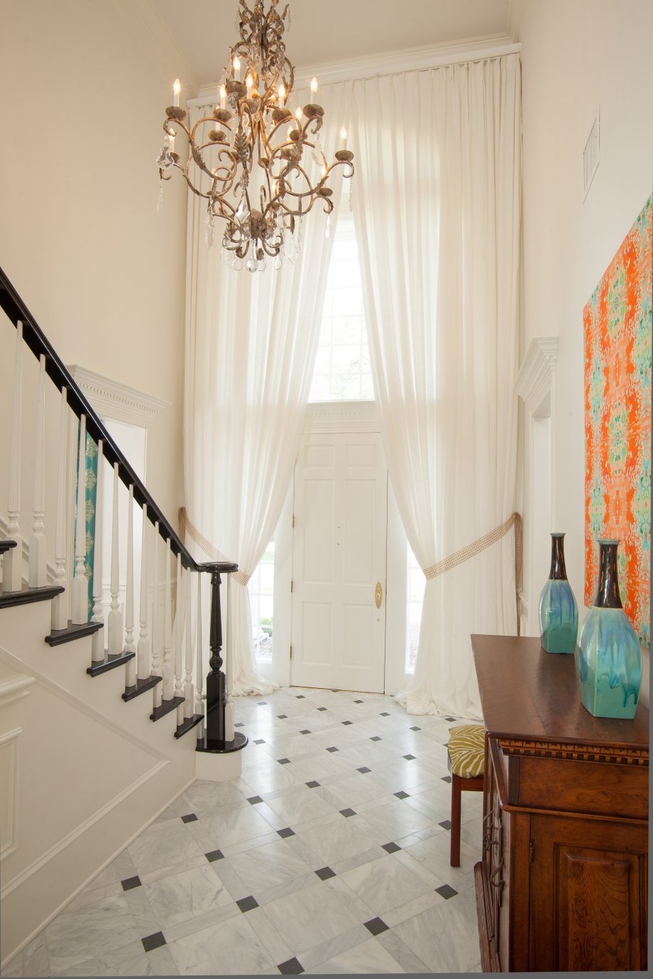 Шторы на лестничный пролет