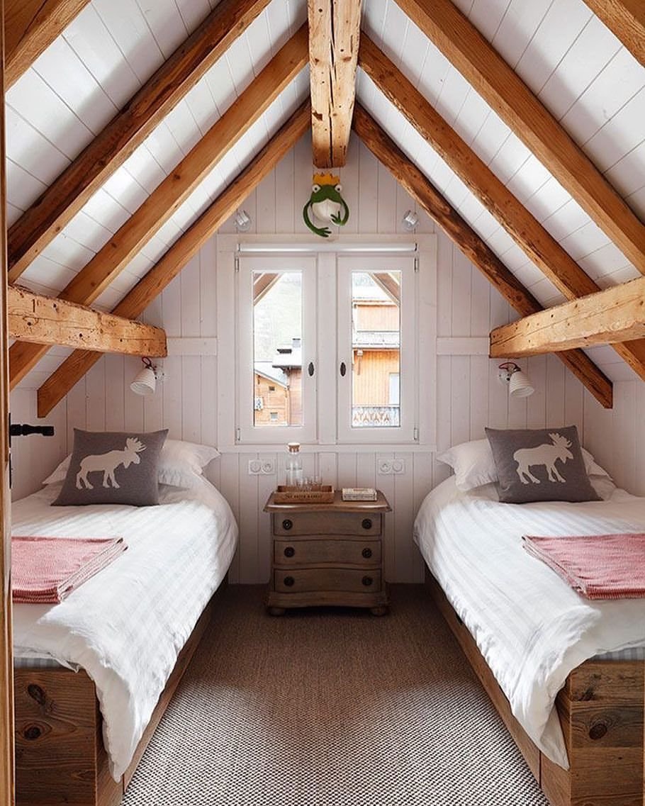 Отделка мансарды на даче