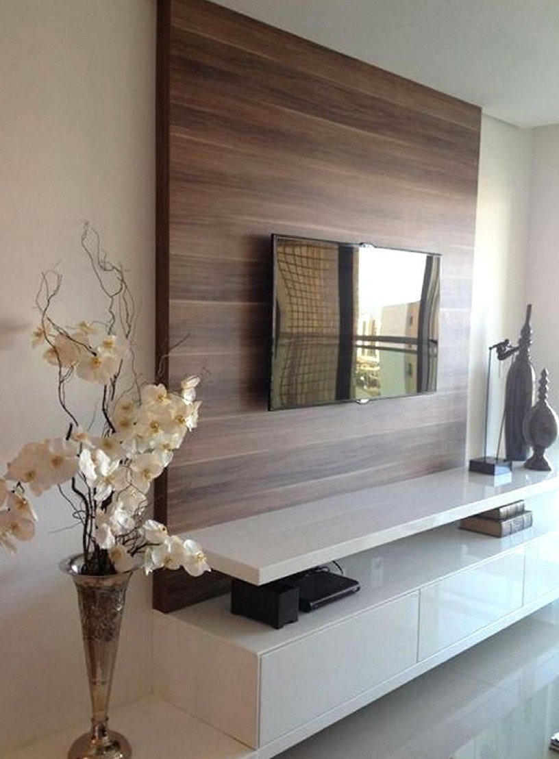 Гостиная отделанная деревом