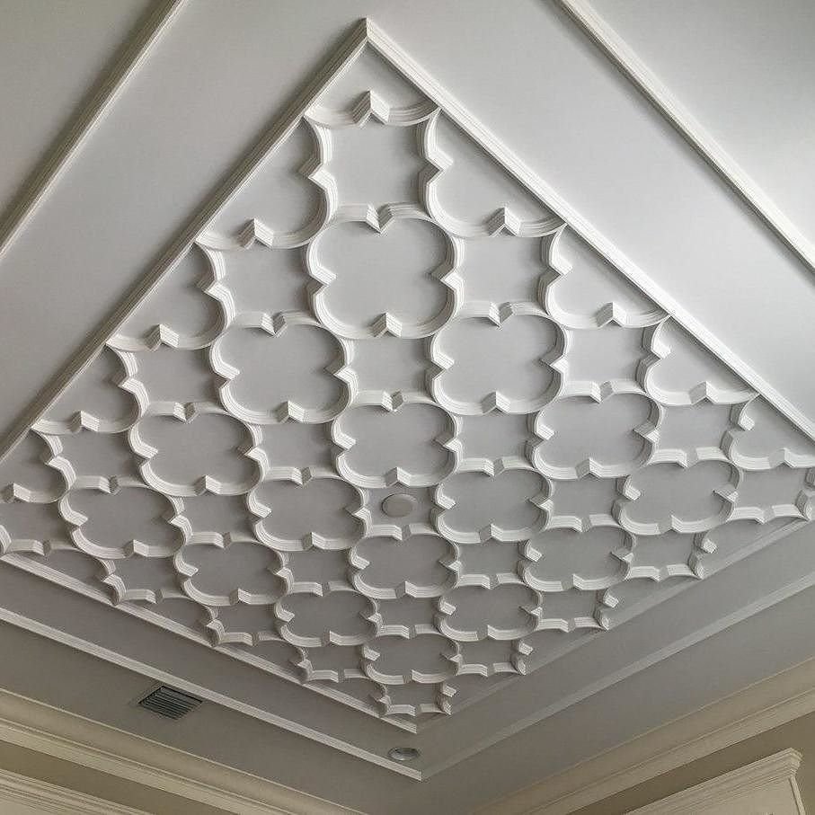 Декор потолка