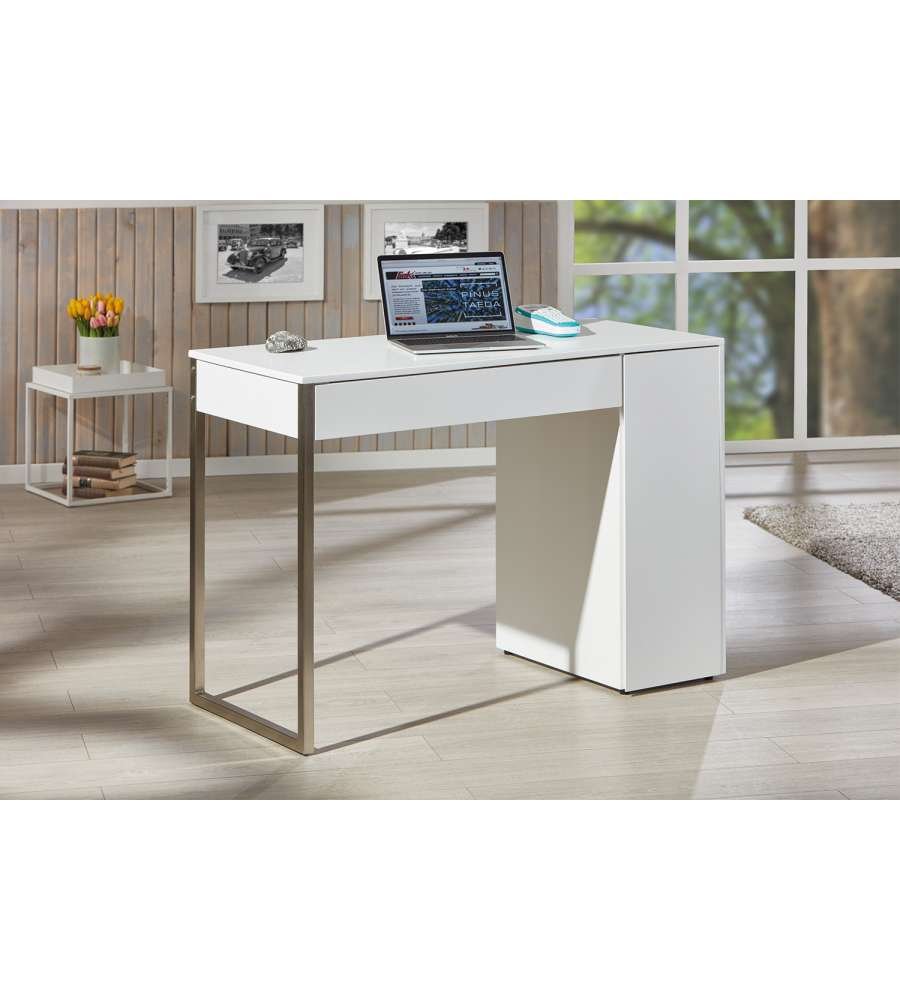 Письменный стол на металлокаркасе с ящиками