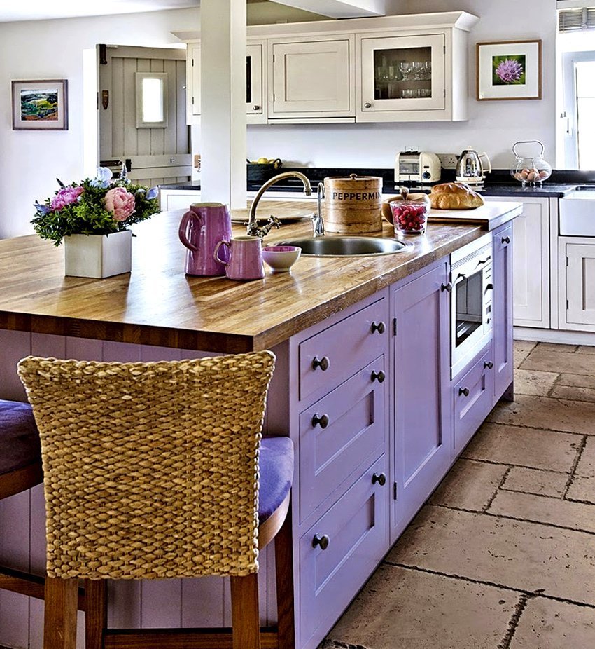 Кухня цвета лаванды