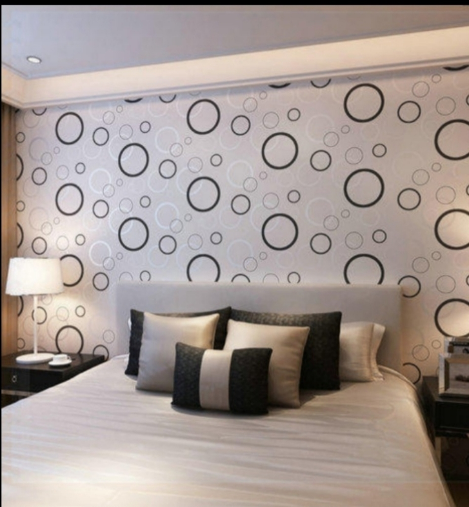 Обои с кругами для стен в интерьере