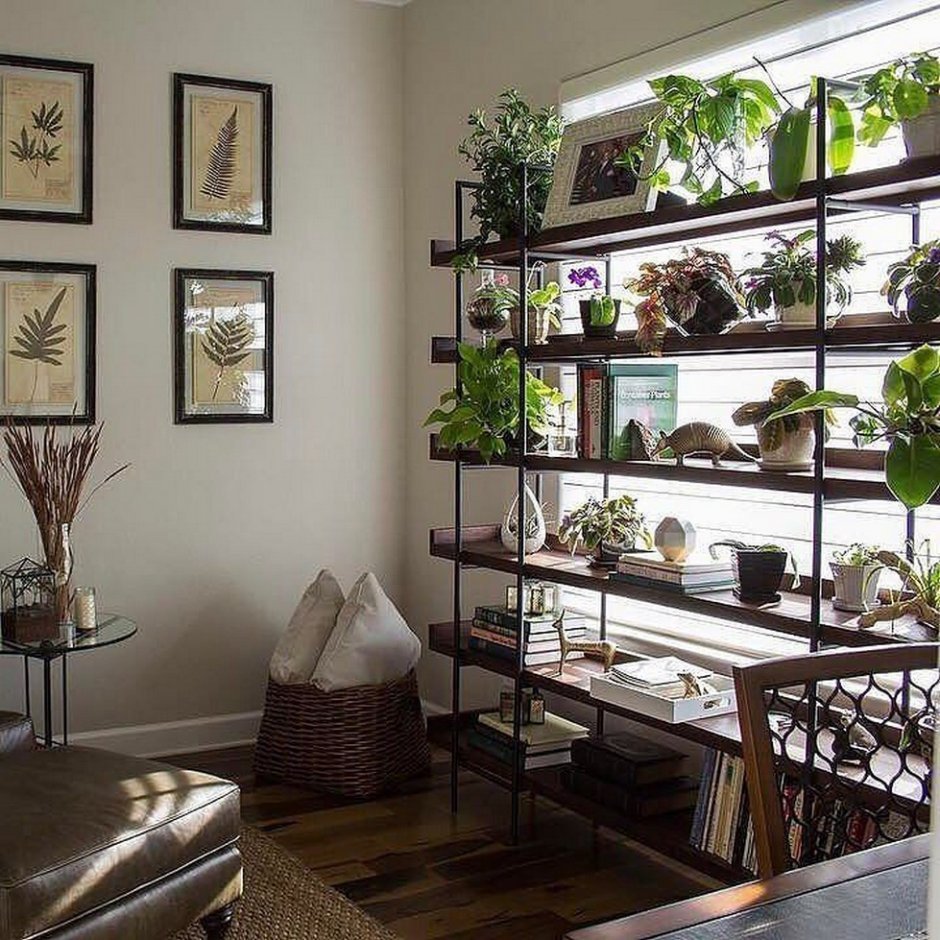 Полочки для цветов на стену