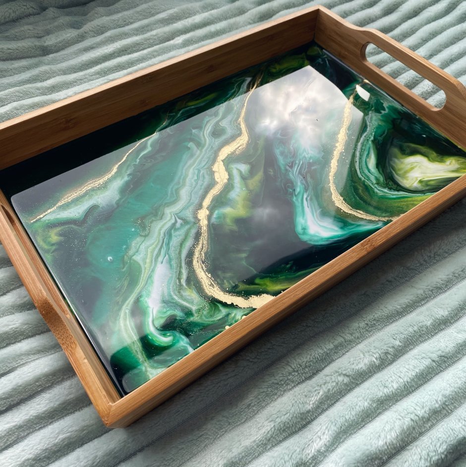 Поднос из эпоксидки