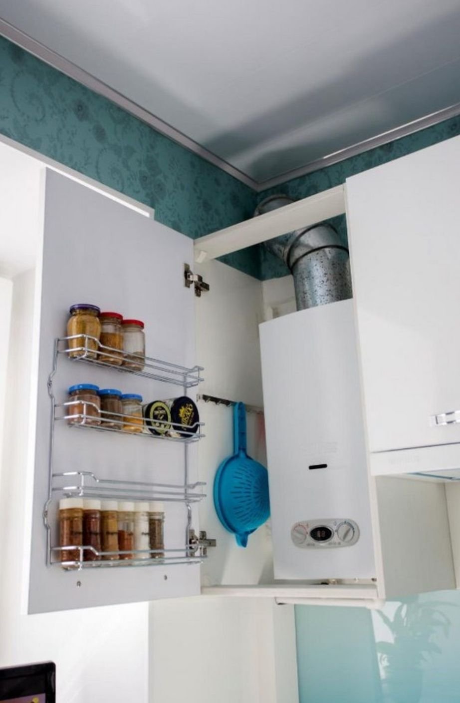 Газовая колонка на кухне