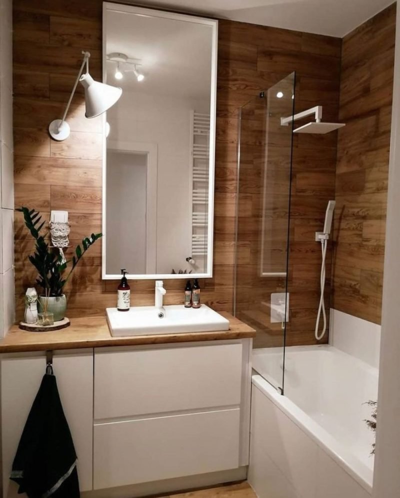 Отделка туалета ламинатом стены