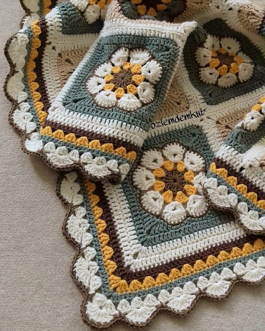 Плед из мотивов