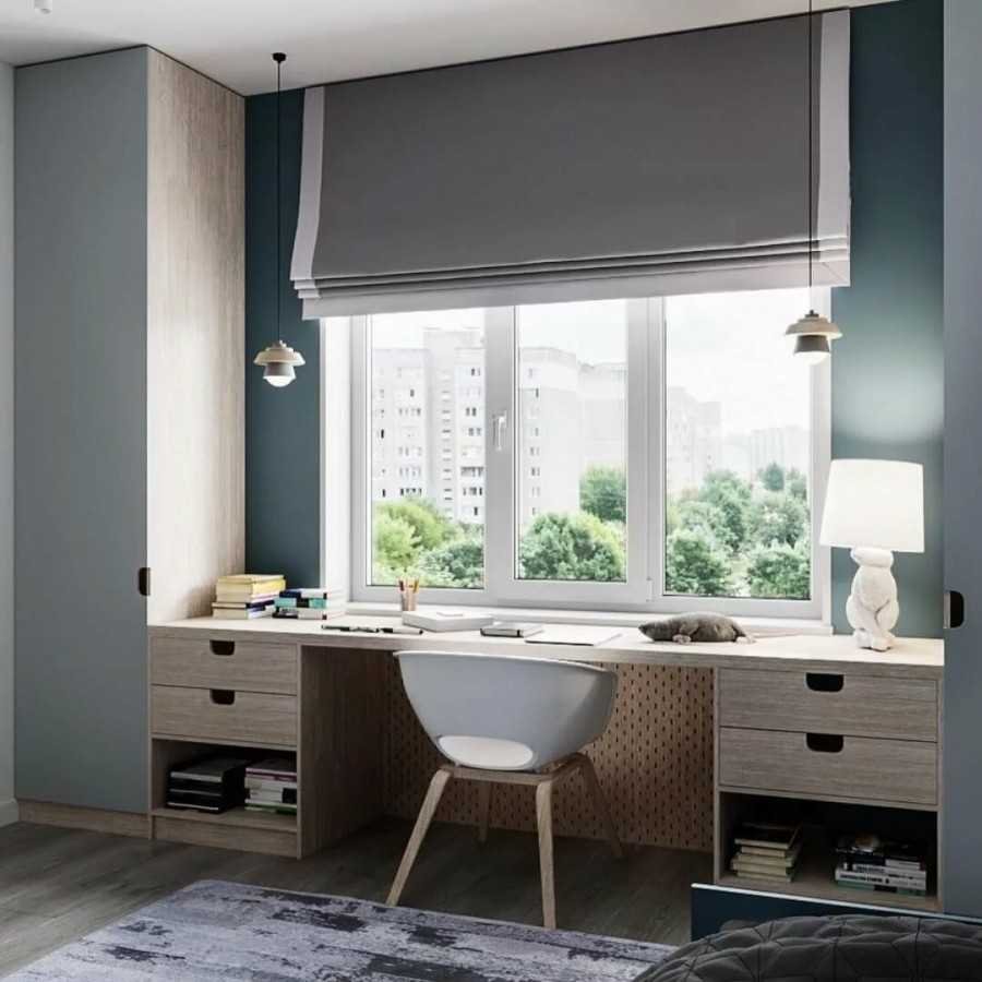 Стол-подоконник в детской