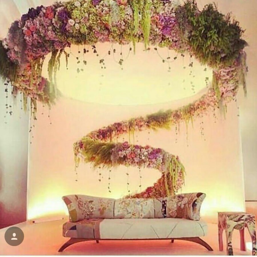 Напольные композиции из искусственных цветов для интерьера