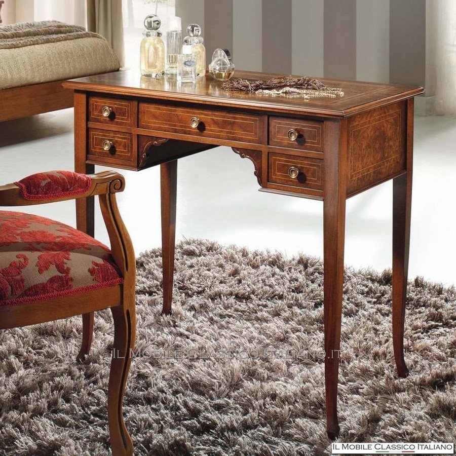 Антикварный письменный стол