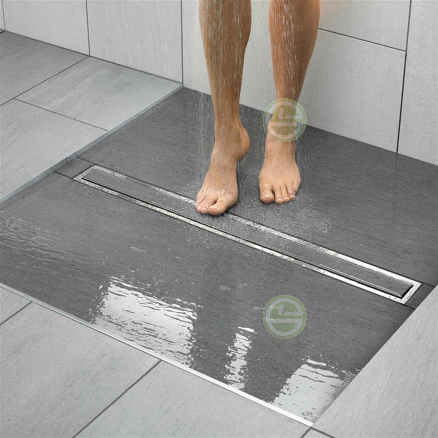 Ванная комната с душем без кабины