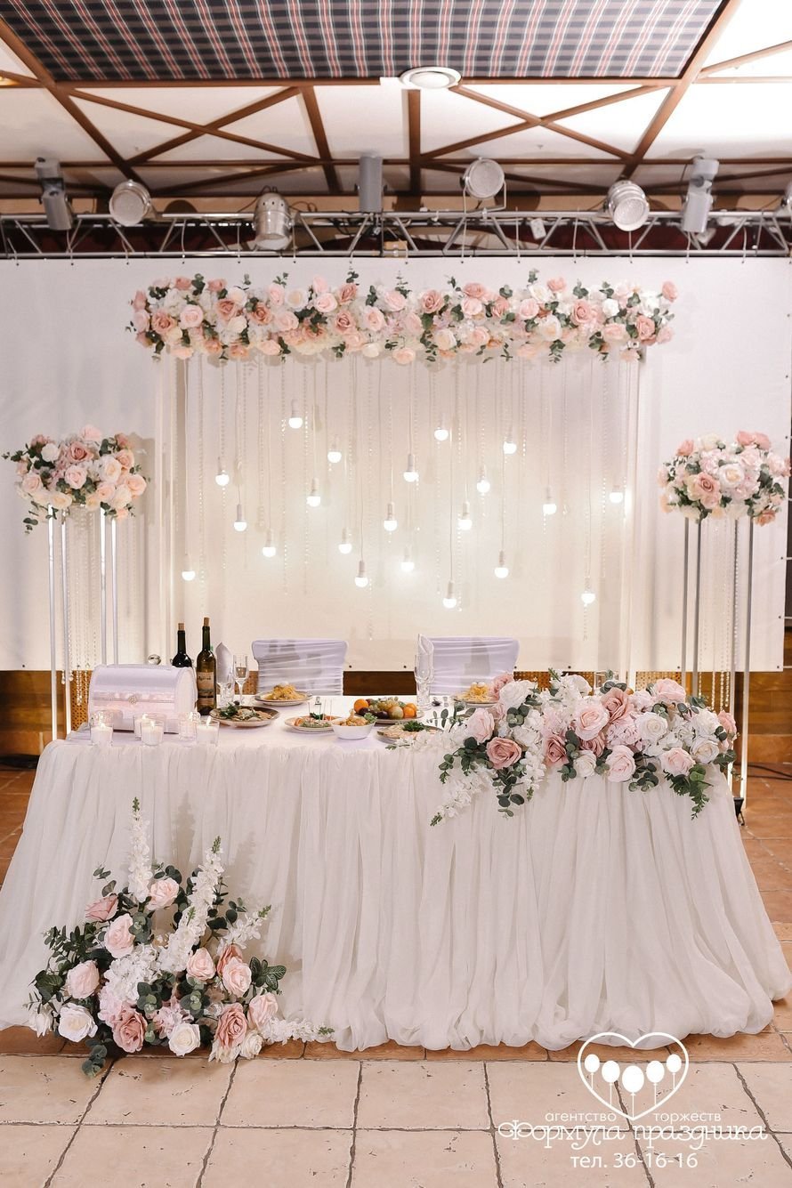 Декор свадебного зала