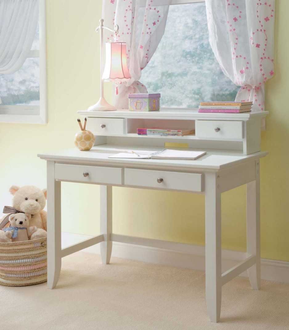 Письменный стол для девочки