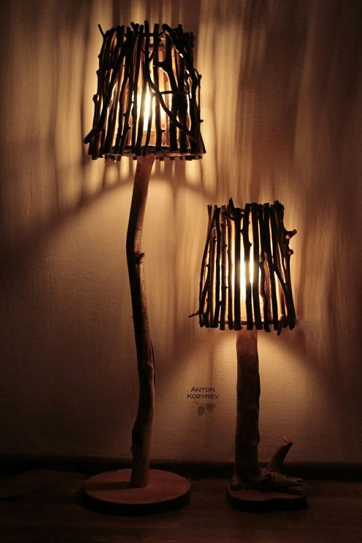 Торшер из дерева