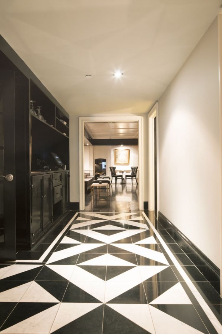 Керамогранит в коридоре