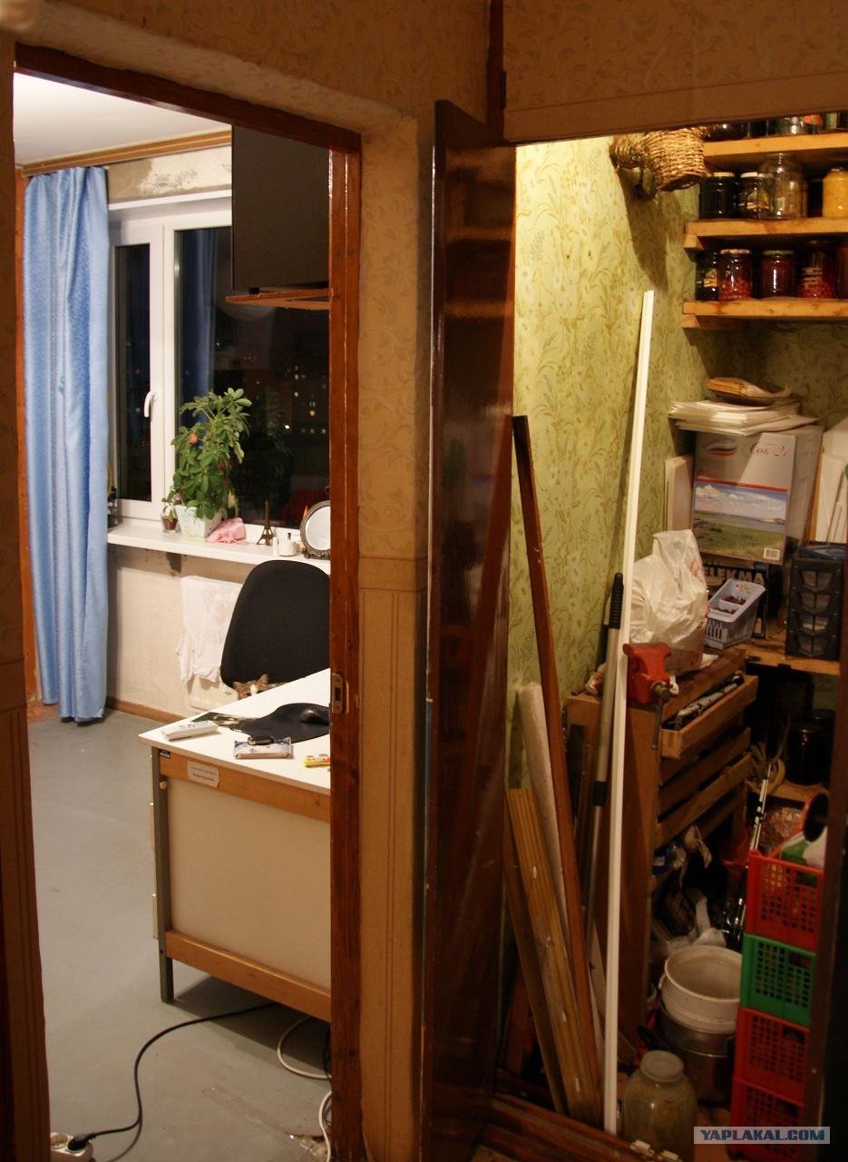 Встроенный шкаф в нишу в прихожей