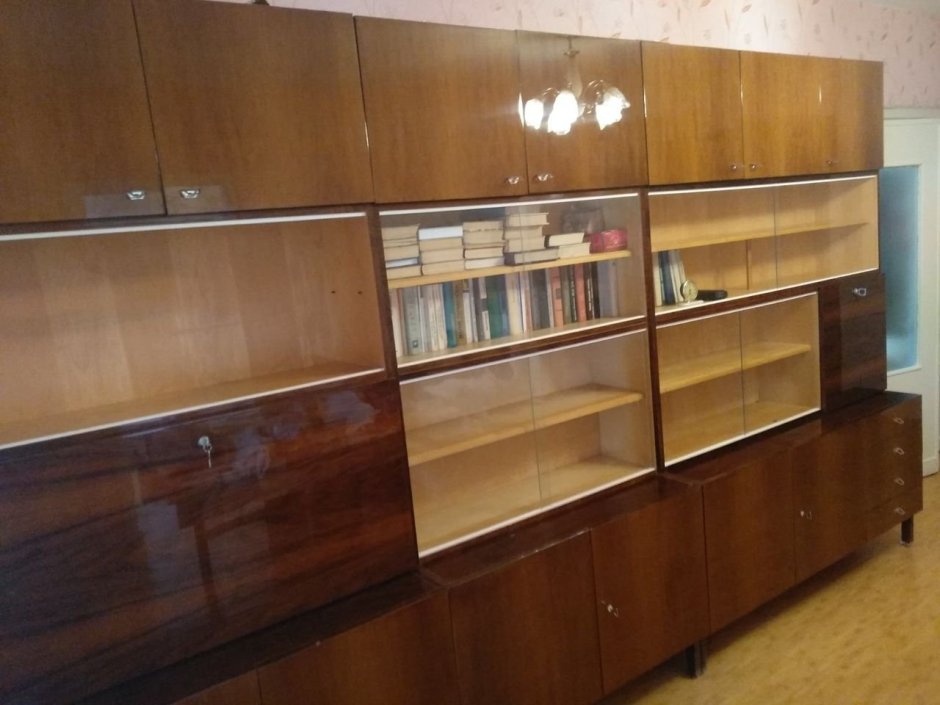 Югославская стенка полированная