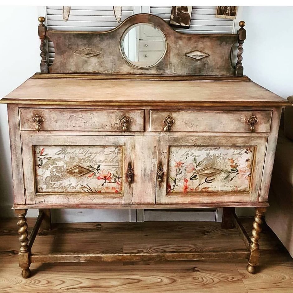 Старинный немецкий комод