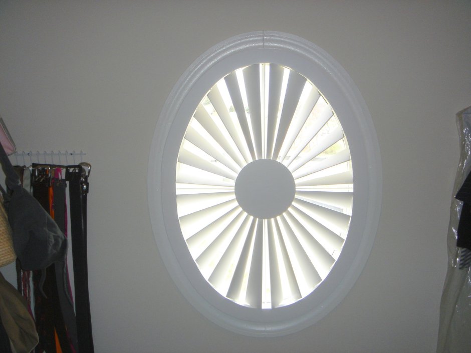 Шторы на круглое окно