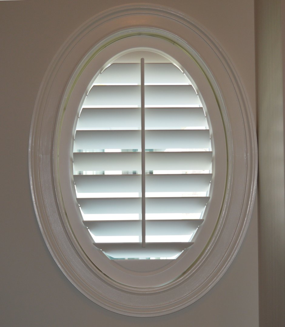 Спальня с эркером