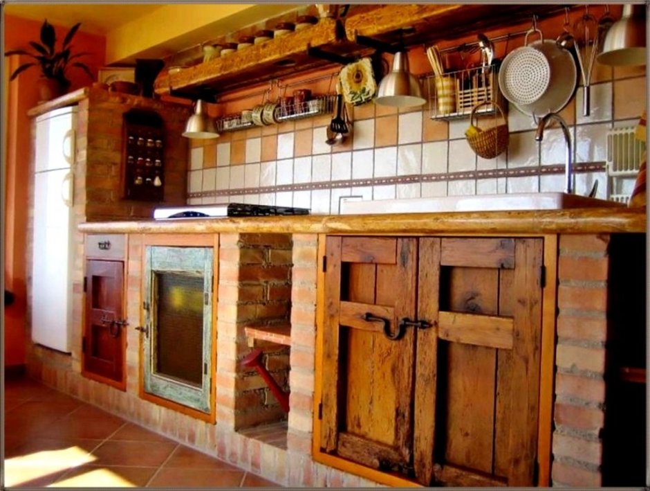 Кухонный гарнитур из кирпича и дерева
