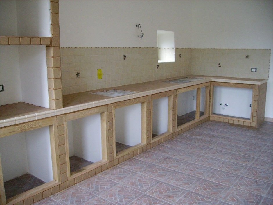 Кухонный гарнитур из кирпича