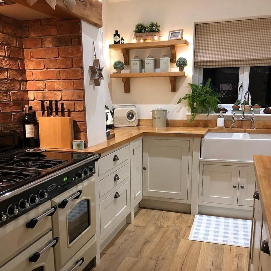 Кирпич в интерьере кухни