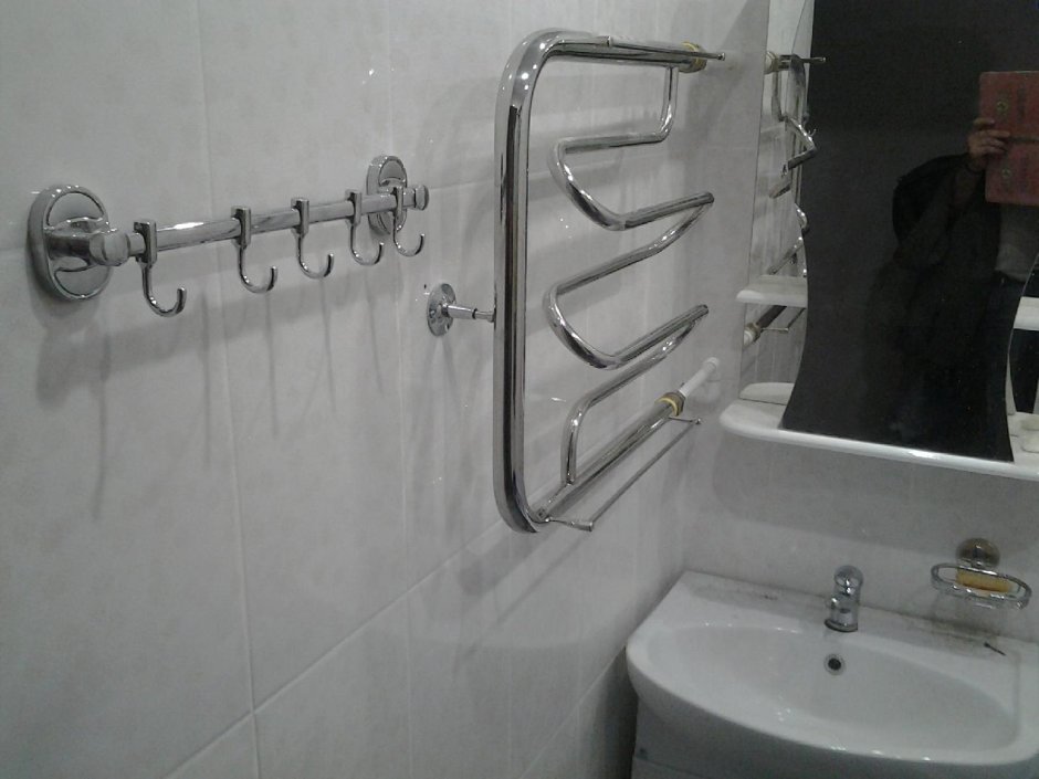 Ванна в хрущевке полотенцесушитель