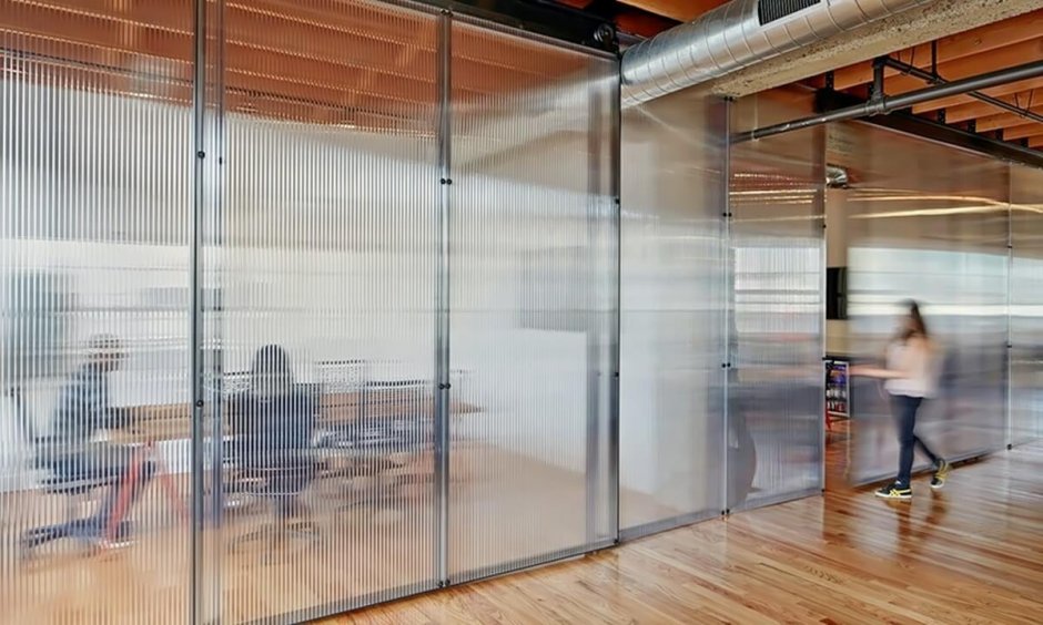 Перегородка из поликарбоната