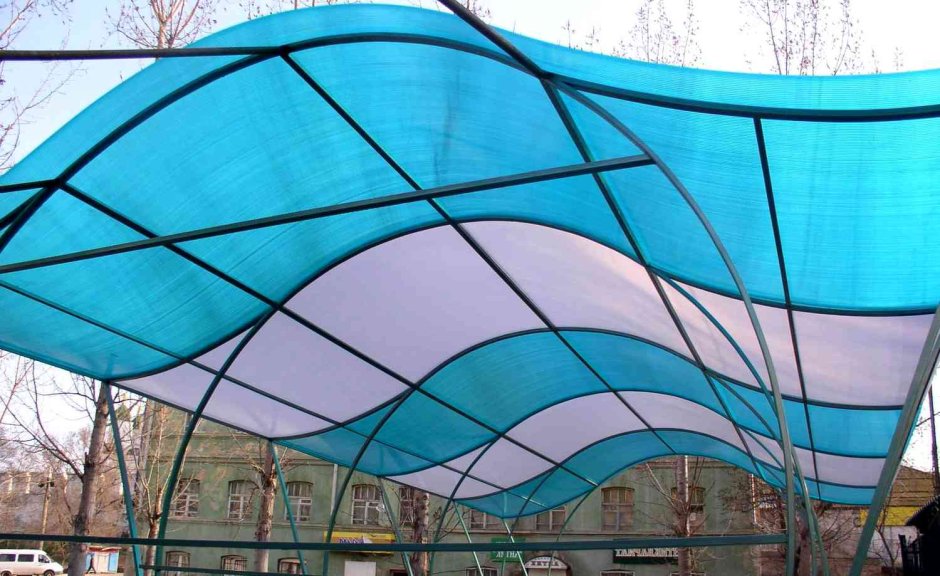 Крыша из сотового поликарбоната