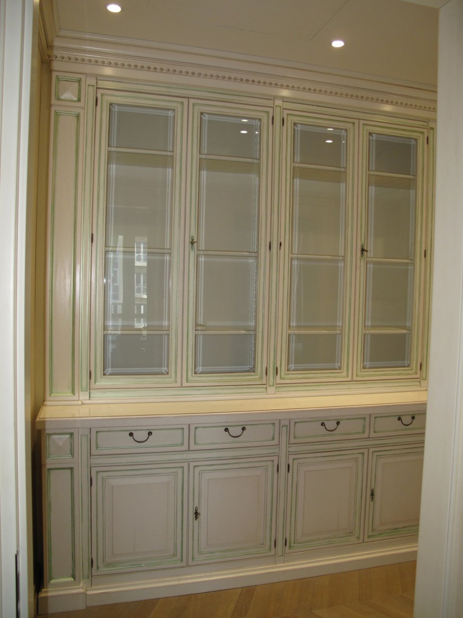 Кухня икеа со стеклянными фасадами