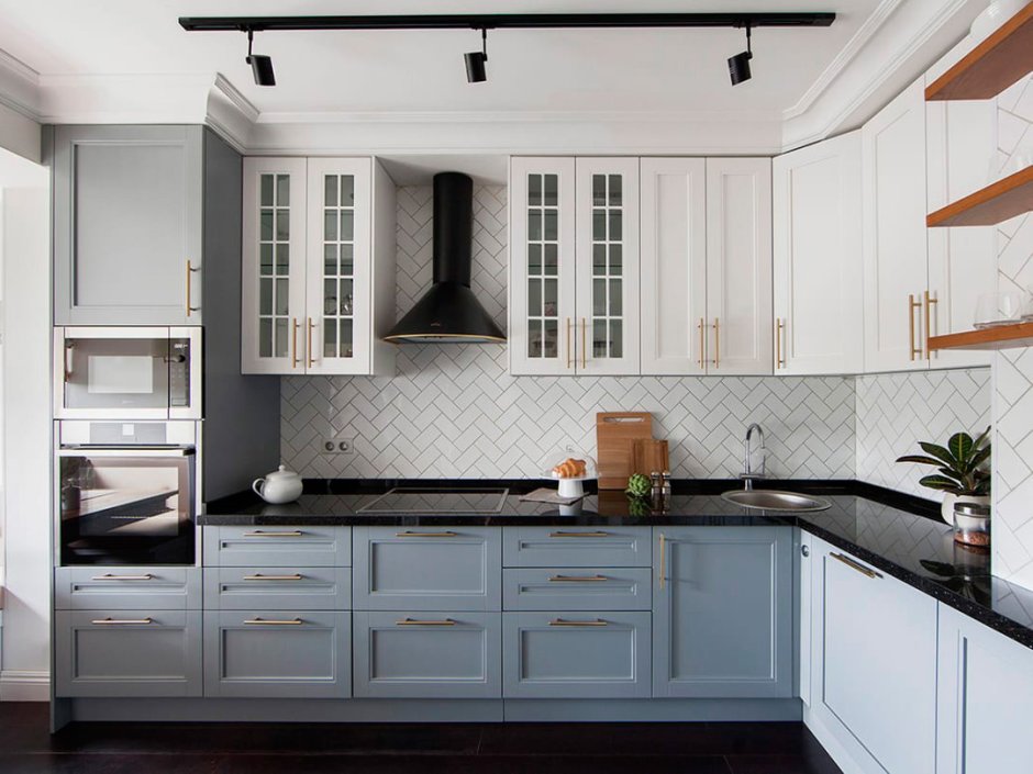 Белая кухня Неоклассика икеа