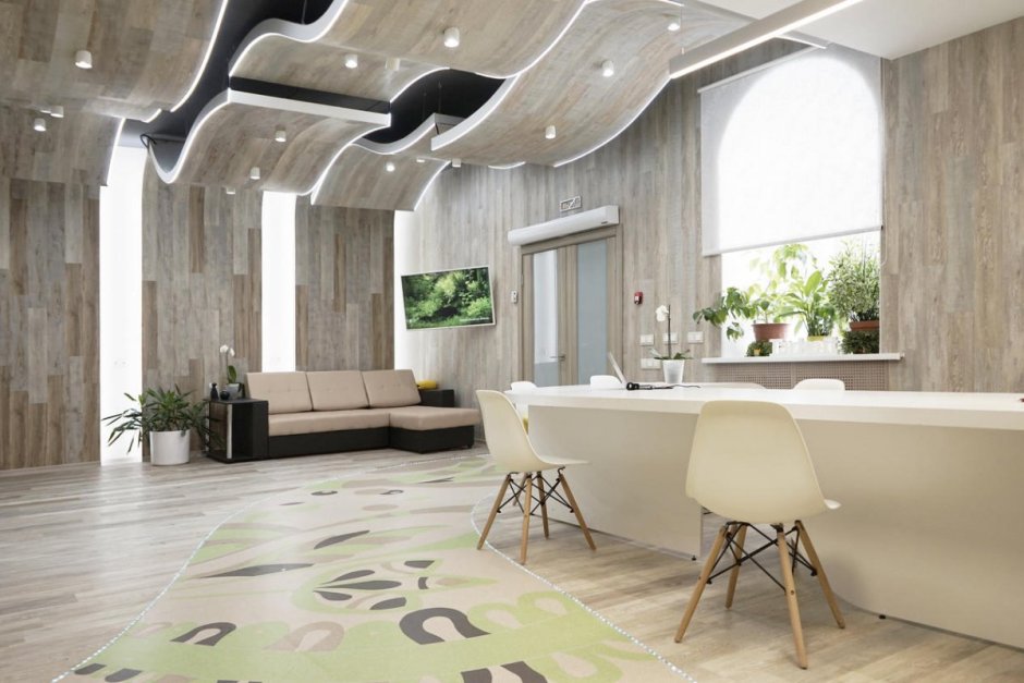 Плитка в ванную под дерево