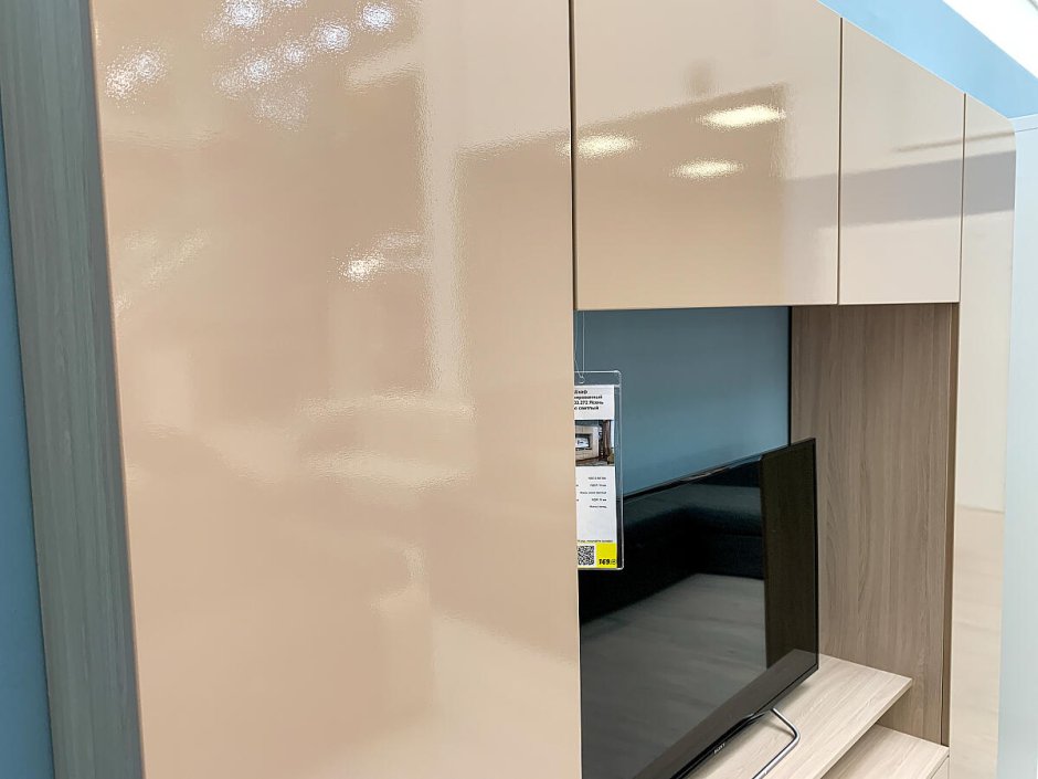 Кухня бежево-серая дерево