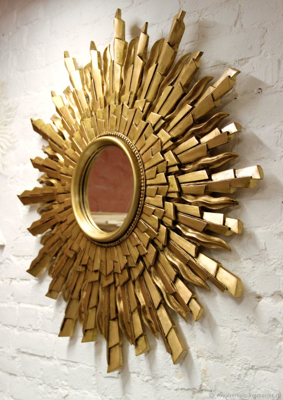 Круглое зеркало в бамбуковой раме
