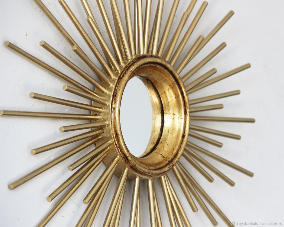 Украшение на стену в виде солнца