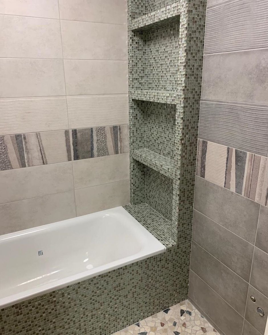 Встроенныемполки в ванной